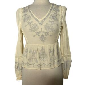 Altar'd State Boho Smocked Embroidered Peasant Top Blouse LS Cream Navy Sz XS